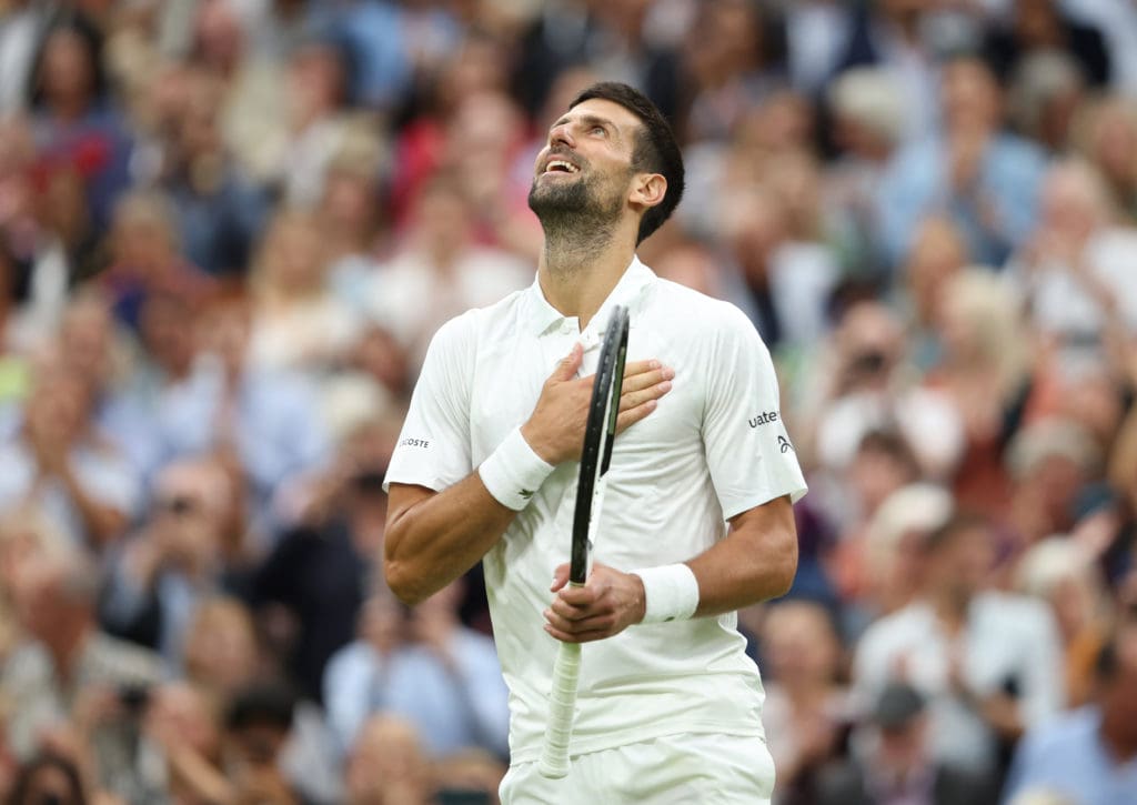 Novak Djokovic celebrando su pase a la final de Wimbledon.