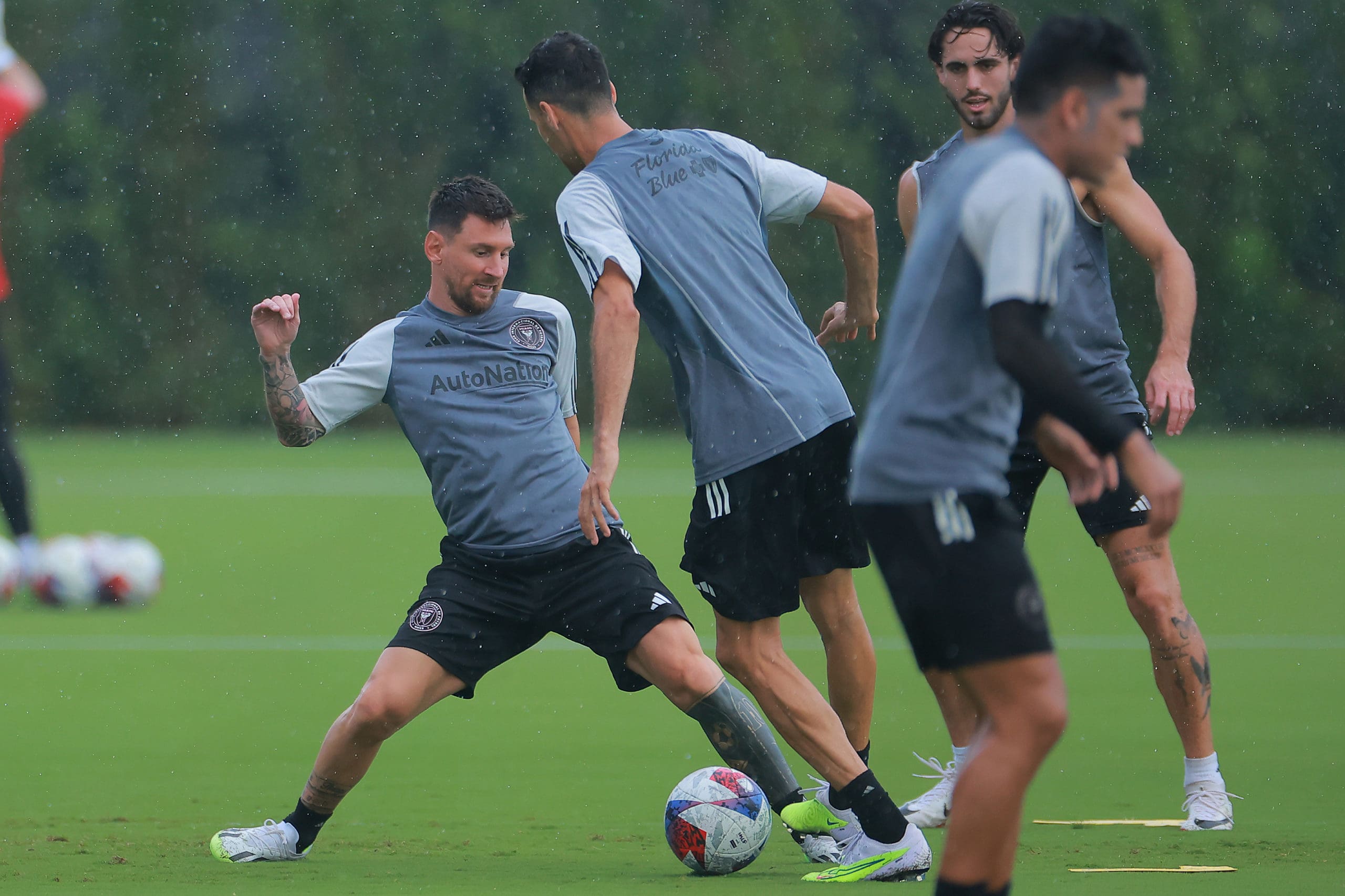 Lionel Messi entrenando con Inter Miami previa a su partido debut en la Leagues Cup vs. Cruz Azul.