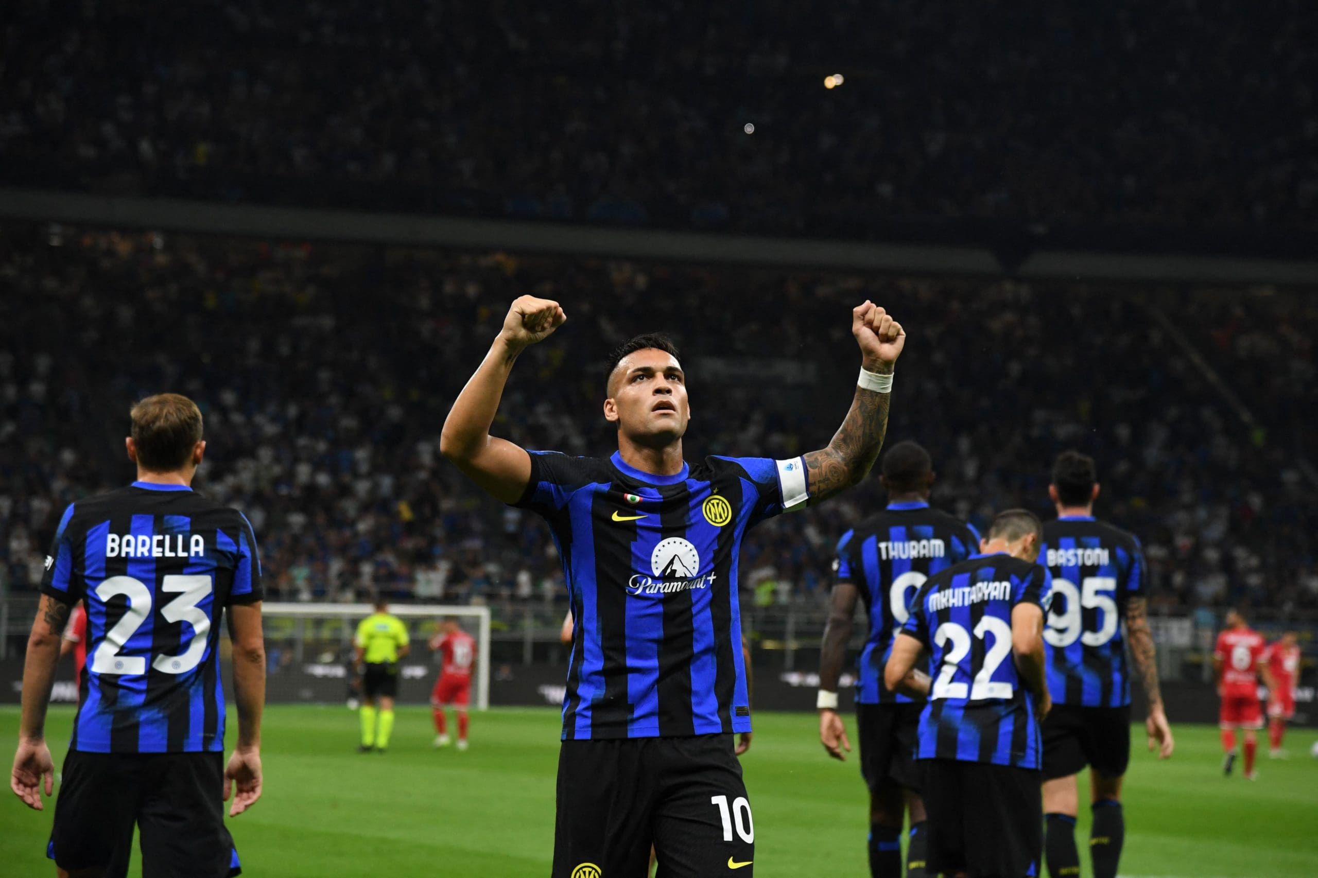 Inter derrotó 2-0 al Monza en el inicio de la Serie A