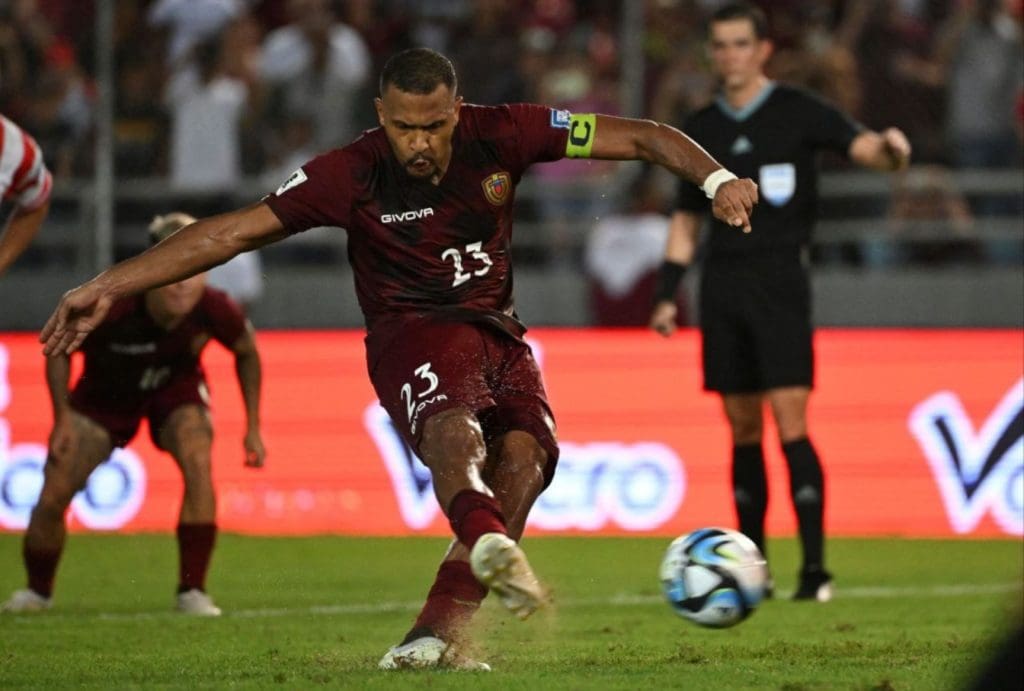 Salomón Rondón, autor del gol del triunfo de Venezuela.