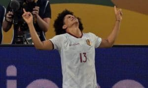 Eduard Bello, autor del gol de Venezuela ante Brasil.