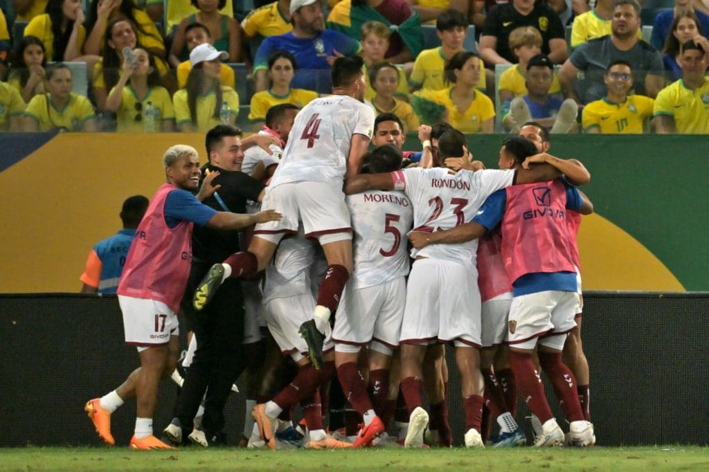 Venezuela logró el segundo empate en su historia ante Brasil por premundiales.