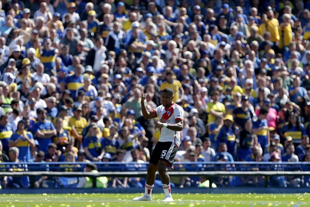 Salomón Rondón anotó en la victoria de River Plate sobre Boca Juniors.