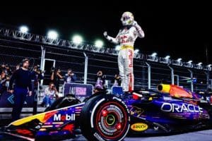 Verstappen se alza con la victoria en Las Vegas