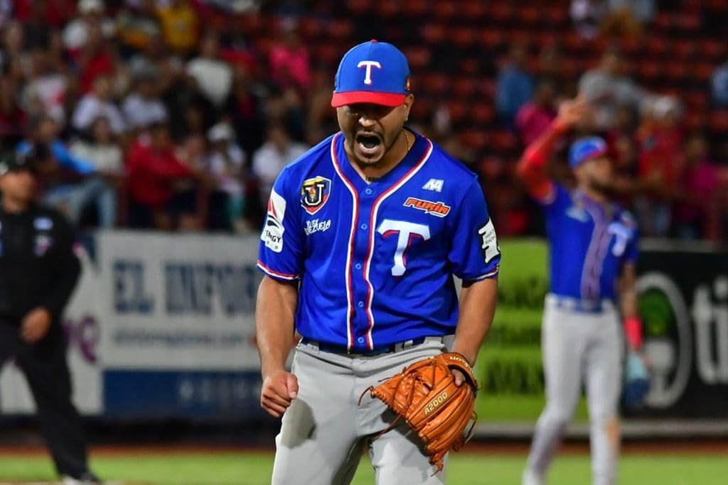 LVBP: Tiburones de La Guaira luce como candidato para llegar a la final 5 Tiburones de La Guaira