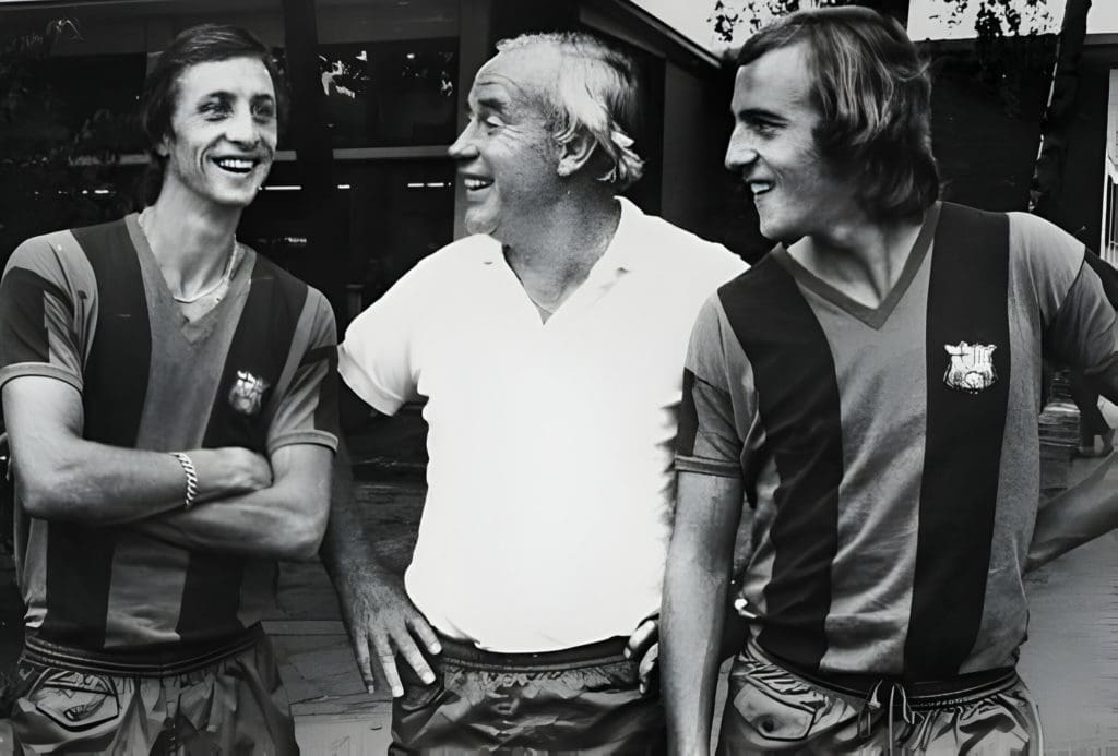 Hennes Weisweiler con Cruyff y Neeskens.