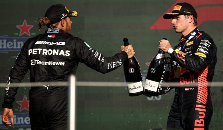 Lewis Hamilton: «Es muy difícil alcanzar a Verstappen»