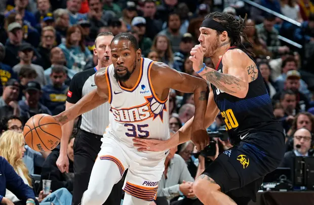 Los Suns le cortaron una racha de cuatro victorias seguidas al actual campeón.