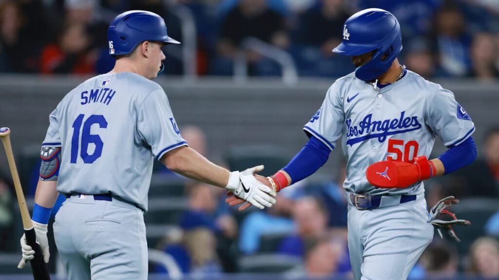 Los Dodgers siguen en racha y sellan la serie ganada en Toronto 2 Dodgers