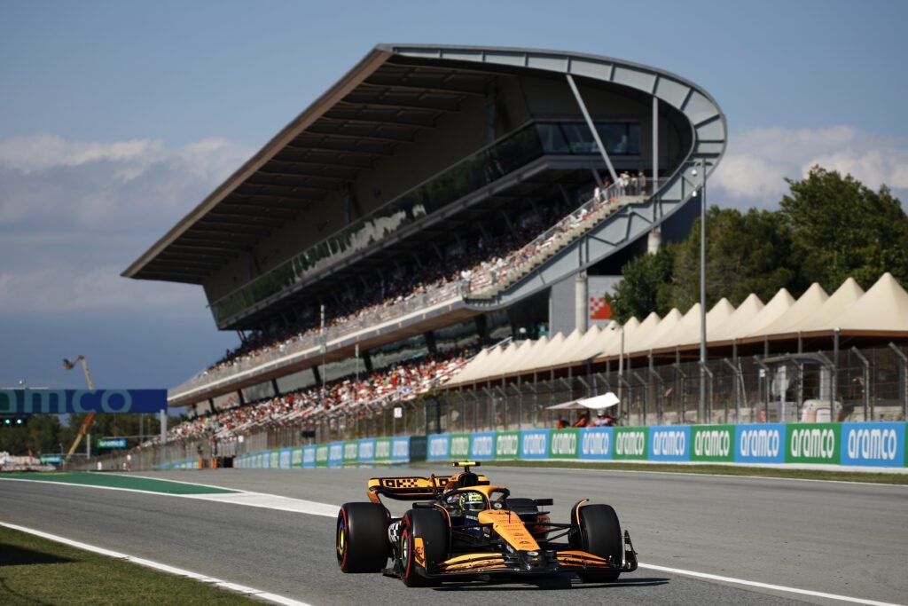 McLaren y Mercedes lideran las prácticas del GP de España 2024 10 McLaren
