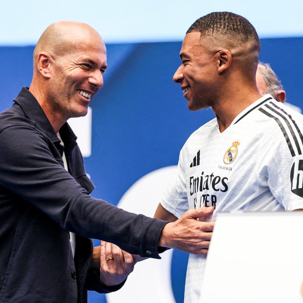 Zinedine Zidane y Kylian Mbappé.