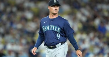 Marineros de Seattle toman arriesgada decisión sobre Scott Servais