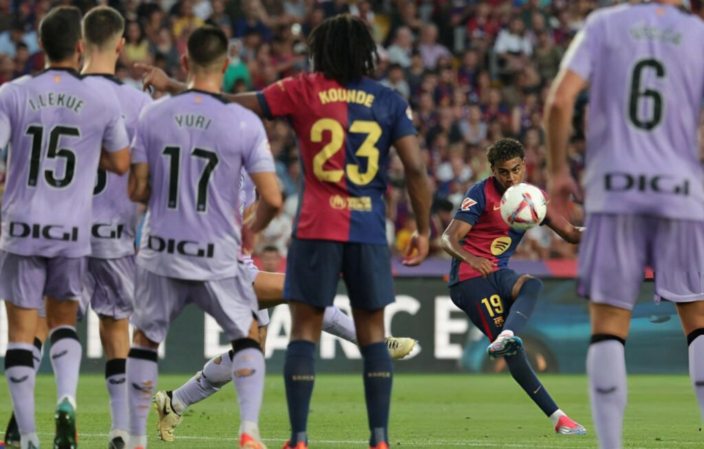 Lamine Yamal anotó su primer gol de la temporada con Barcelona.