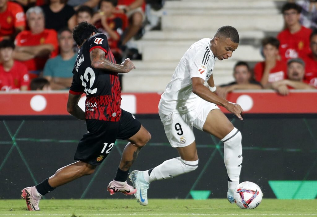 El Mallorca 'arruina' el debut de Mbappé en LaLiga con empate ante el Real Madrid 1 Mbappé