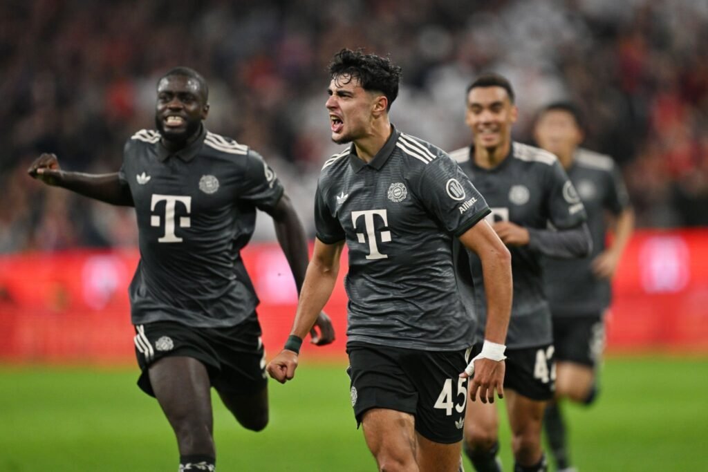 Pavlovic salva el invicto del Bayern con el gol del empate ante el Leverkusen 3 20240928 144124