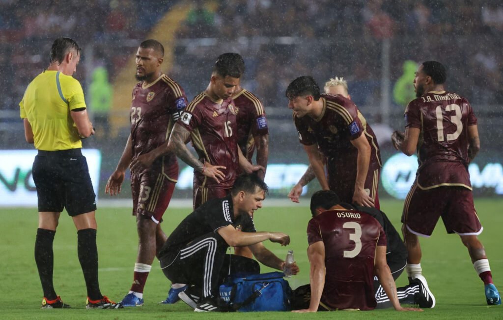 Venezuela empató ante Uruguay y llegó a 10 puntos 2 Venezuela igualó sin goles con Uruguay.