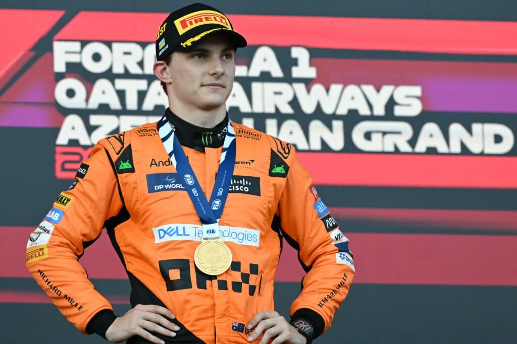 Oscar Piastri da cátedra de manejo y triunfa en un caótico final en Azerbaiyán 2 Piastri