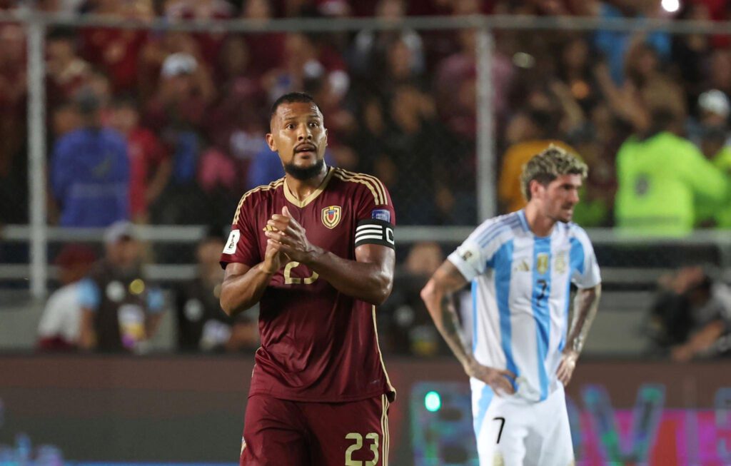 Salomón Rondón marcó su gol 45 en la historia con Venezuela.