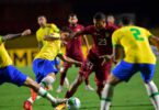 Salomón Rondón con Venezuela ante Brasil.