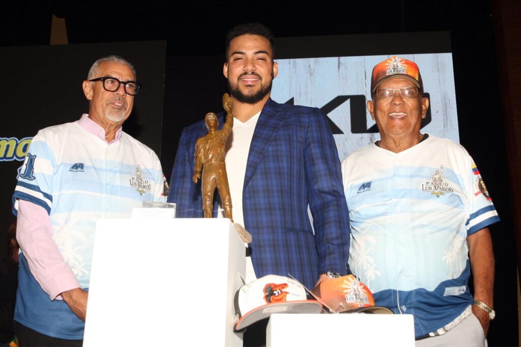 Anthony Santander corona el mejor año de su carrera con el premio Luis Aparicio 1 Anthony Santander - Foto: Henry Delgado