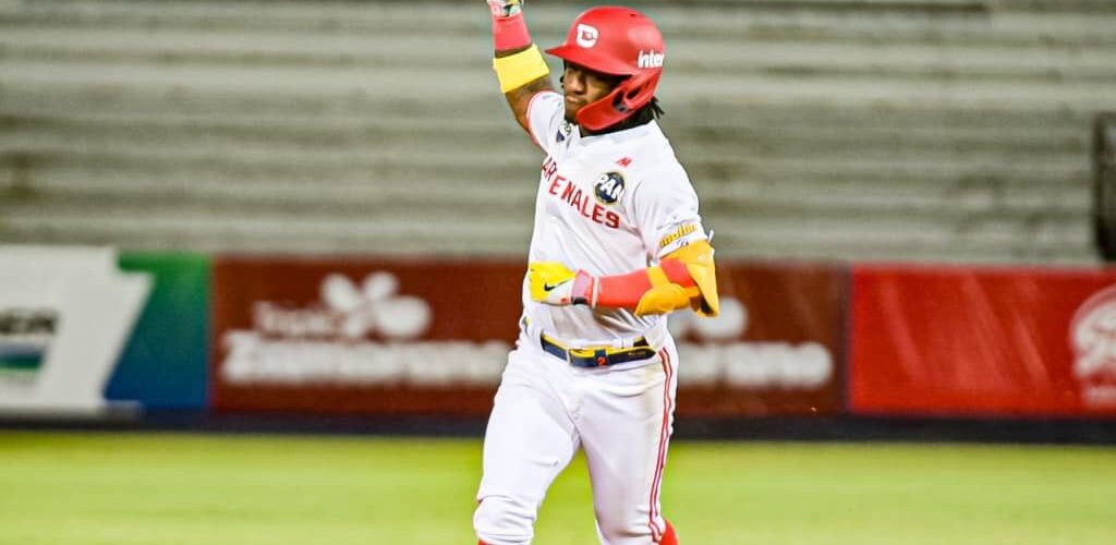 Luisangel Acuña con Cardenales de Lara