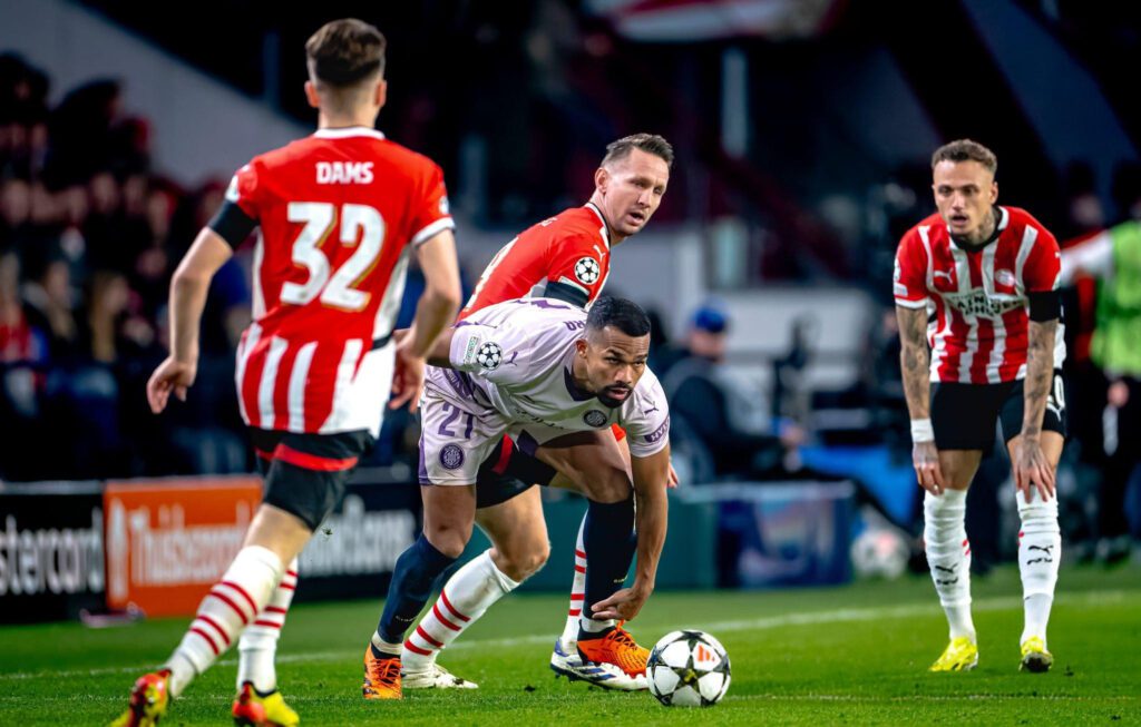 Yangel Herrera vs PSV en Champions League.