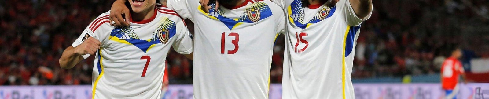 Jefferson Savarino, "Brujo" Martínez y Miguel Navarro, entre los mejores venezolanos en el exterior de 2024.