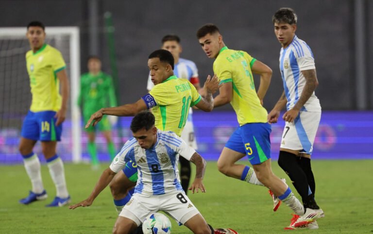 Brasil y Argentina igualaron a uno en la fecha 4 del Hexagonal final del Sudamericano sub 20.