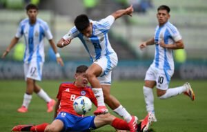 Ian Subiabre anotó por Argentina ante Chile.