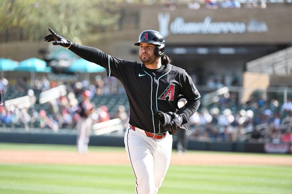 Eugenio Suarez saca provecho de su tiempo en Leones y luce bien en el Spring Training 2 Eugenio Suárez