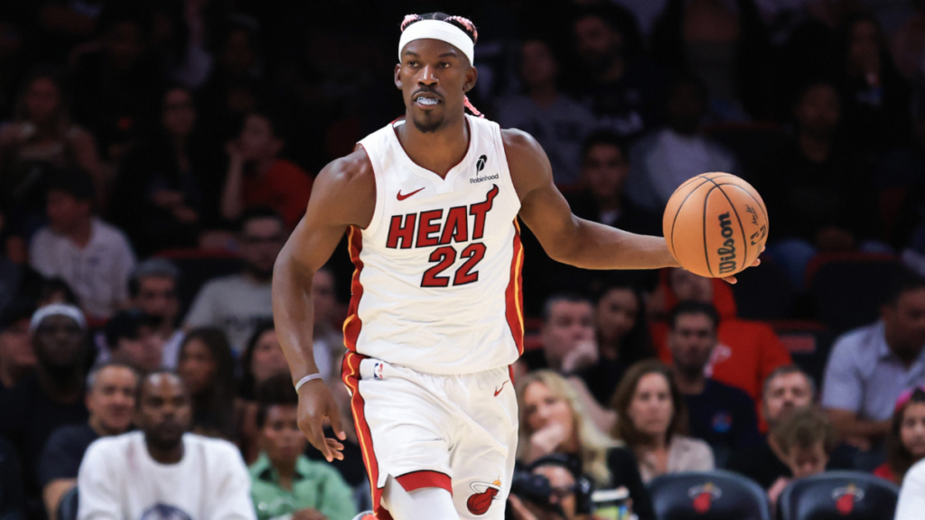 Jimmy Butler como el 22 del Miami Heat.