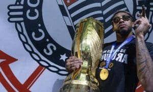 José Andrés "Brujo" Martínez, campeón del Paulistao con Corinthians.