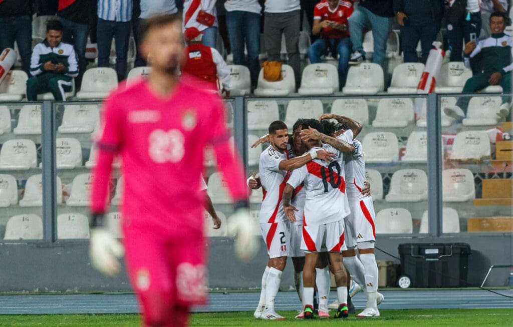 Perú derrotó a Bolivia 3-1. 