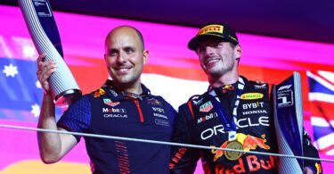 F1