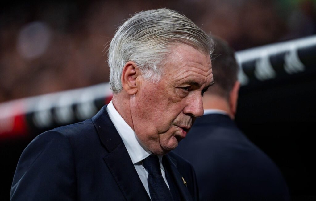 Ancelotti, apuntado tras la eliminación del Madrid en Champions.