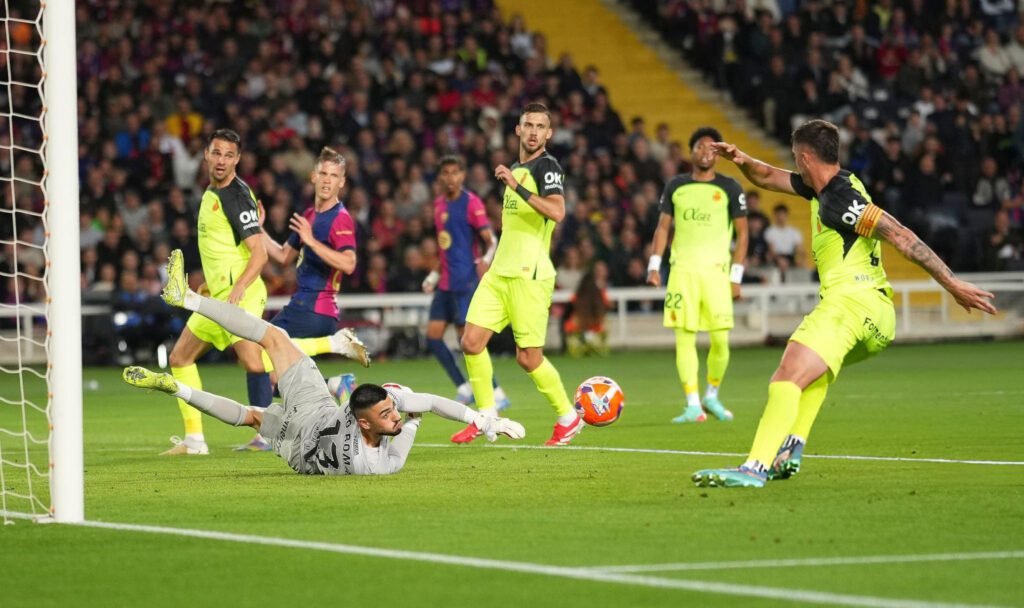 Barcelona 1-0 Mallorca: Leo Román evitó la goleada culé 6 Leo Román: 12 tapadas contra el Barcelona.