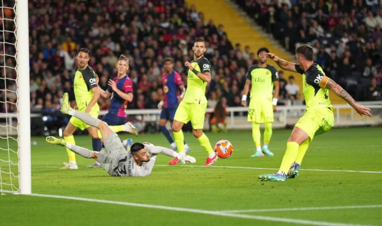 Leo Román: 12 tapadas contra el Barcelona.