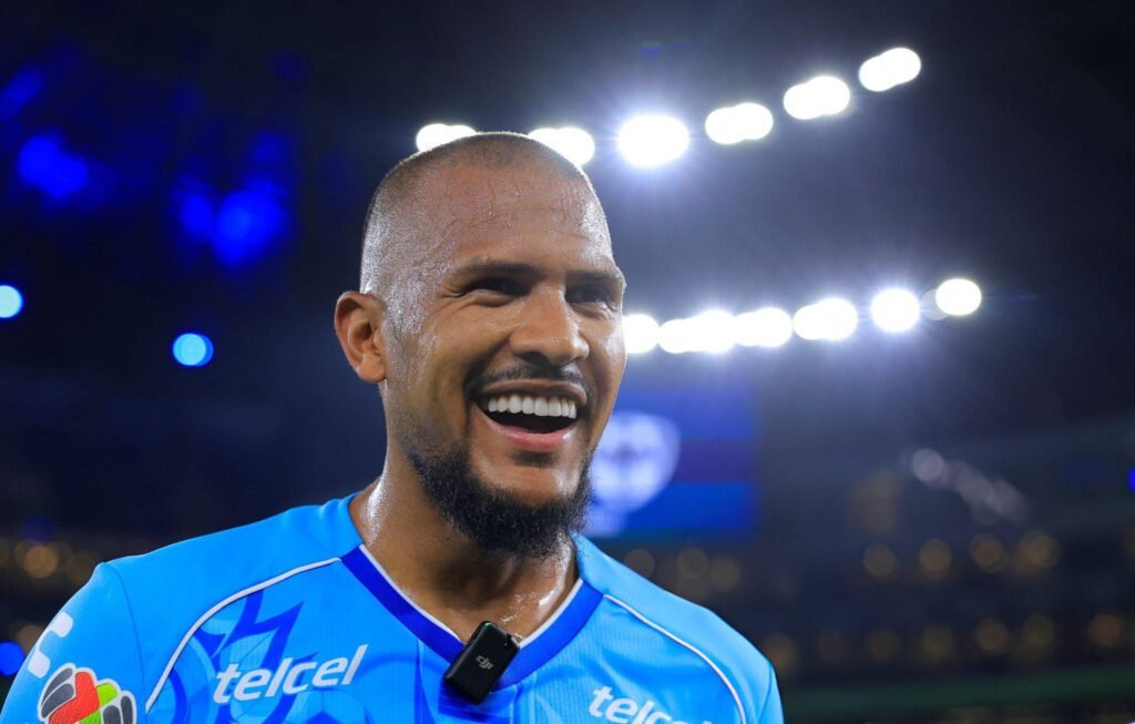 Salomón Rondón llegó a diez goles en el Clausura mexicano 2025.
