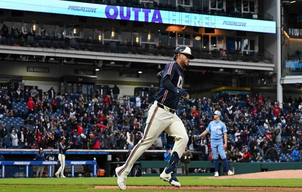 Gabriel Arias deslumbró al pitcheo de Kansas City con su segundo cuadrangular 8 Gabriel Arias