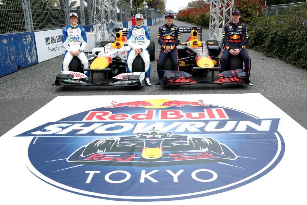 oracle red bull racing show run in tokyo 2