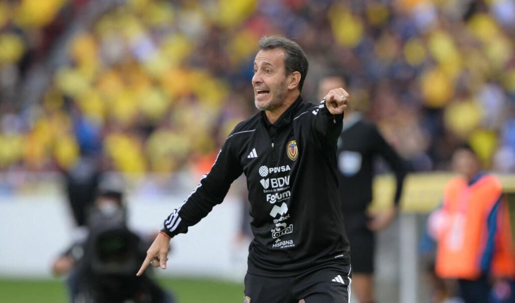 Fernando "Bocha" Batista, seleccionador de Venezuela.