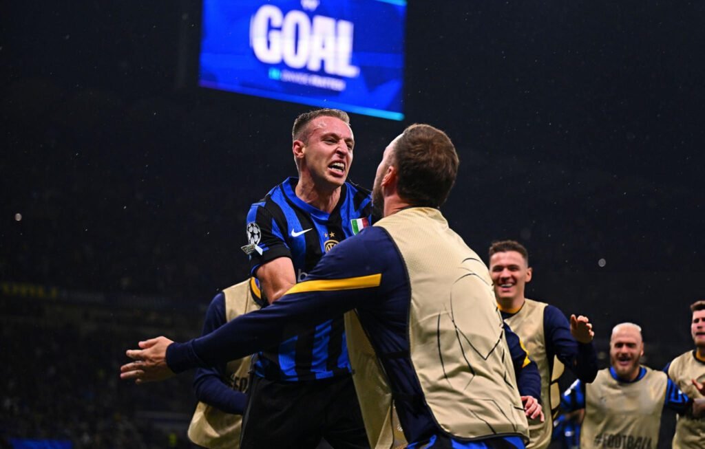 Davide Frattesi, autor del gol de la victoria del Inter 4-3 obre Barcelona.