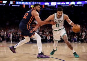 Knicks y Celtics inician lo que se espera sea una gran batalla