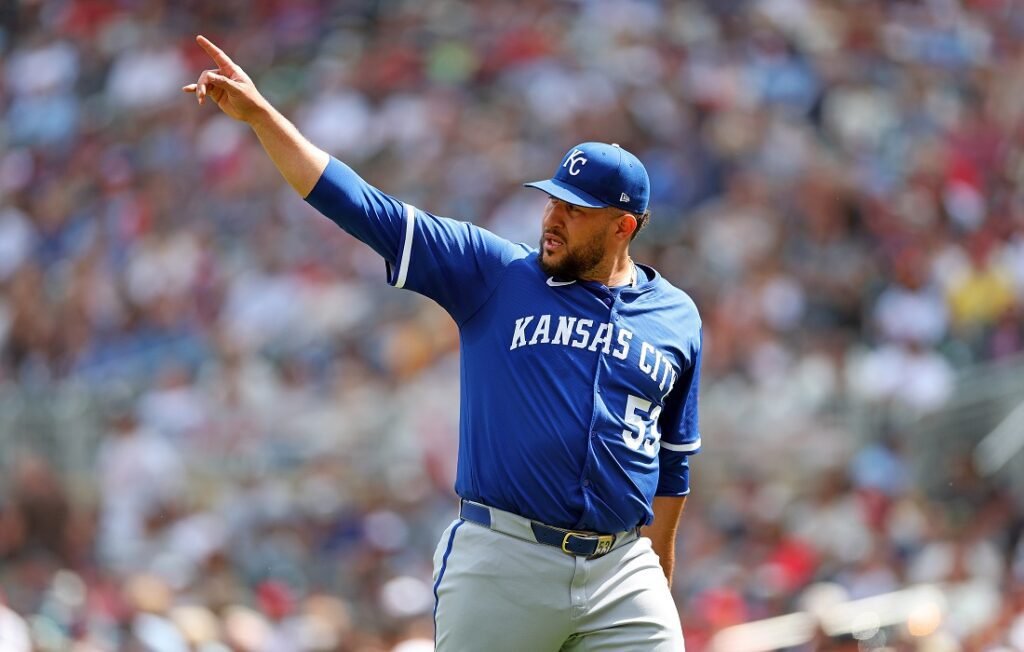 Maikel García y Freddy Fermín impulsan con sus bates a Reales de Kansas City 2 Maikel García