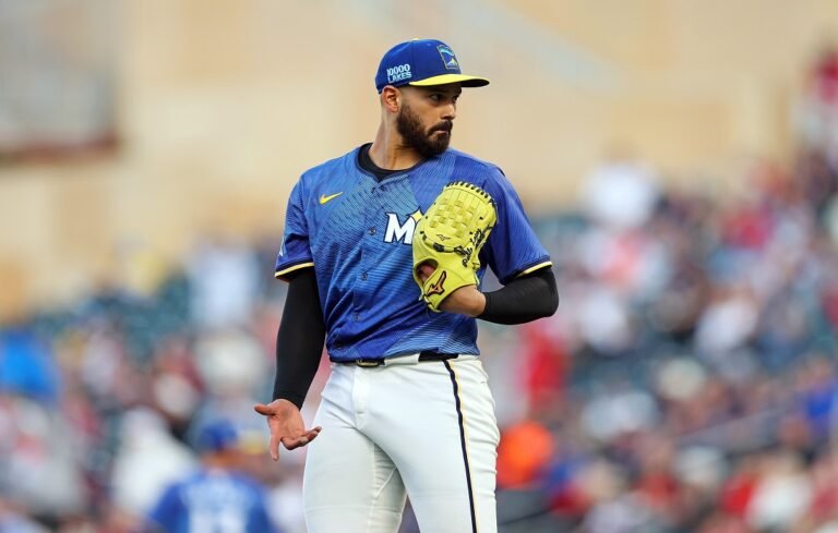 Home 29 Pablo López