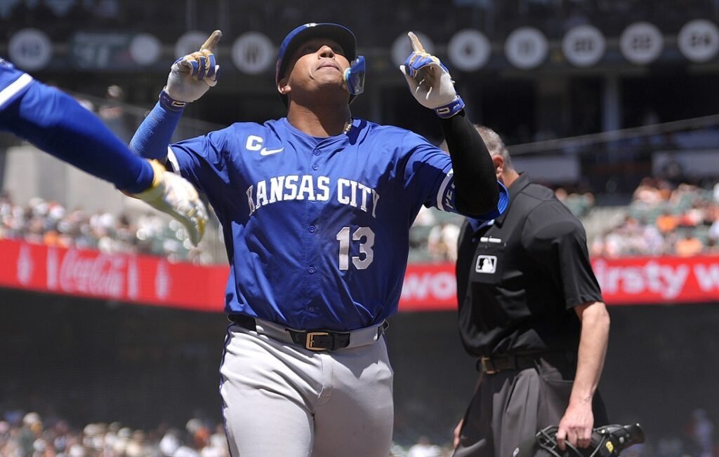 Salvador Pérez y Maikel García noquearon a Gigantes de San Francisco 9 Salvador Pérez