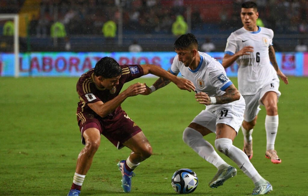 Previa: Uruguay vs Venezuela, la Vinotinto quiere hacer historia 9 Aramburu vs Olivera en el duelo entre Venezuela y Uruguay que terminó 0-0 en Maturín.