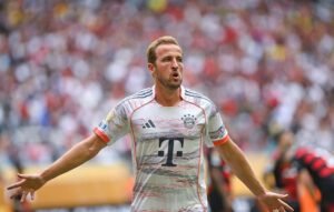 Harry Kane marcó doblete en la victoria de Bayern 4-2 sobre Flamengo.