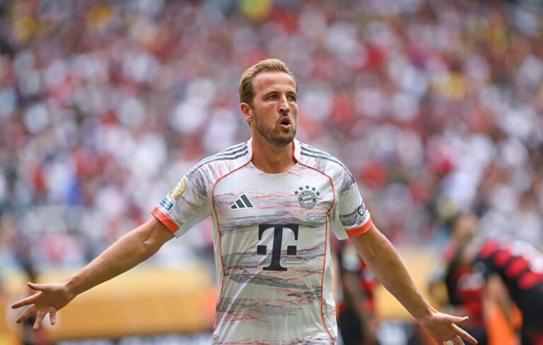 Harry Kane marcó doblete en la victoria de Bayern 4-2 sobre Flamengo.
