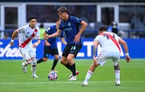 Francesco Pio Esposito, de apenas 19 años, anotó el 1-0 de Inter de Milán ante River Plate.